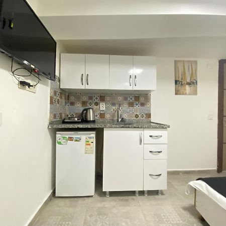 Апартаменты Comfortable And Central Studio Flat In Beyoglu Стамбул Экстерьер фото